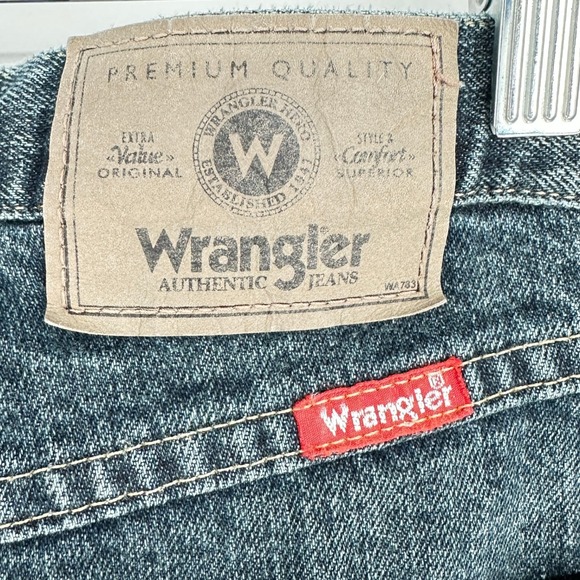 Wrangler Regular Fit Jeans Mens 32x34 Dark Wash Excellent 965T1QS Straight Leg - Picture 5 of 11